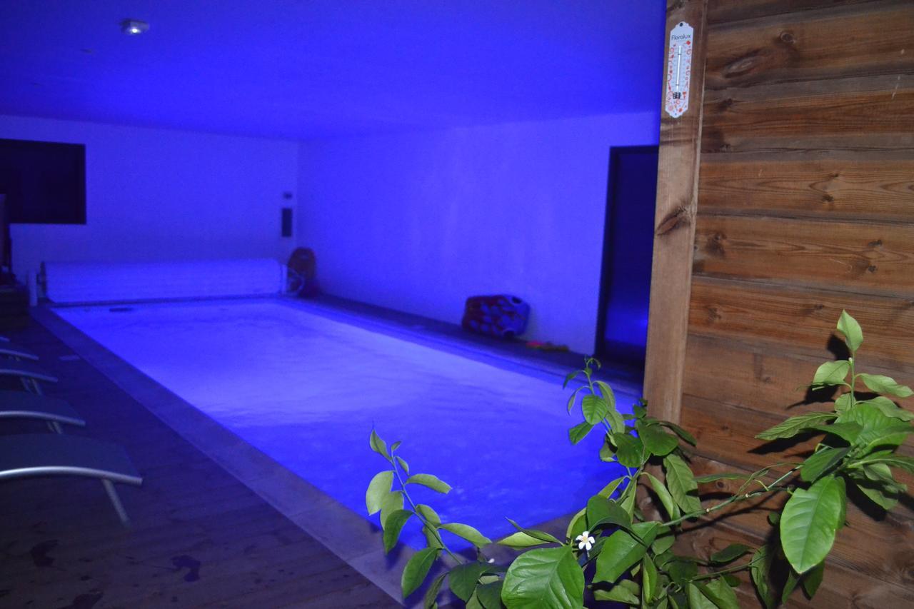 Piscine Interieure Privee Chauffee Toute L Annee Et Spa St Martin Saint-Martin-l'Hortier 외부 사진